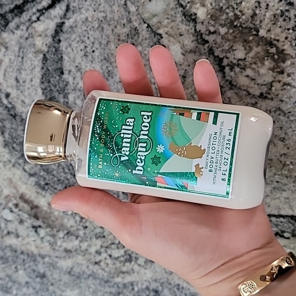 Bath & Body Works Discontinued Vanilla Bean Noel 8 oz Full Size Lotion - Picture 8 of 13